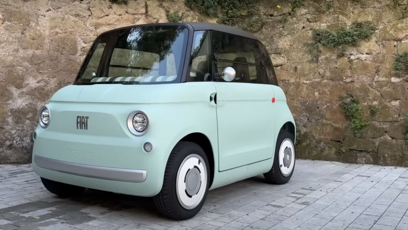 Autorităţile italiene au sechestrat 134 de automobile Fiat din cauza unui abţibild care ar încălca legea „Made in Italy”