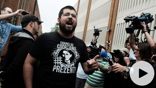 Un neo-nazist american, admirator al legionarului Corneliu Zelea Codreanu, a fost identificat ca participant la asaltul asupra Congresului SUA