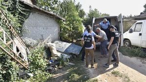 SURSE: Medicii legiști au confirmat că oasele găsite în casa suspectului din Caracal sunt umane