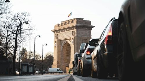 Vreme rece la Bucureşti, cu temperaturi minime de până la minus 8 grade