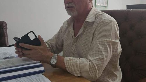 ReporterIS: Nedeff – prima monarhie universitară din România / Universitatea de Stat din Bacău are 5 facultăți, 6.000 de studenți și e condusă de o singură familie / Fiul – prodecan, soția – administrator șef, iubita – lector, fina – decan