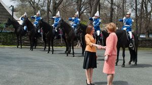 Maia Sandu strânge legăturile cu casa regală: s-a întâlnit cu principesa Margareta și a plantat un stejar la Palatul Elisabeta
