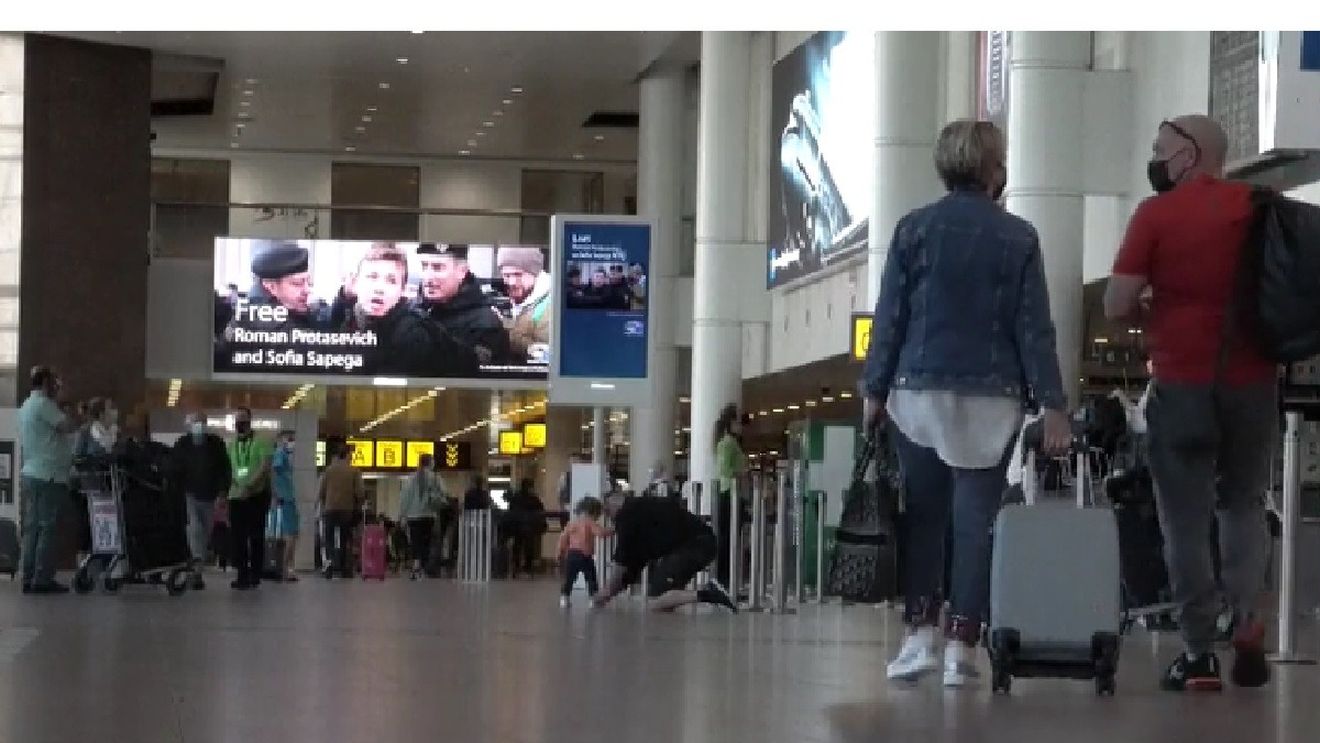 Uniunea Europeană aprobă noi sancţiuni împotriva unor persoane și companii din Belarus după deturnarea zborului Ryanair