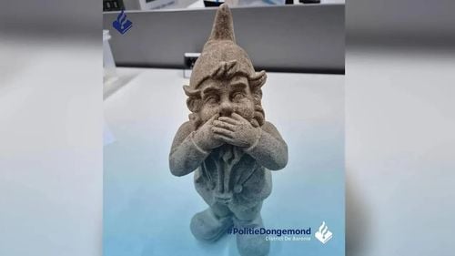 Poliţia olandeză a găsit un pitic de grădină fabricat din ecstasy în timpul unei percheziţii antidrog