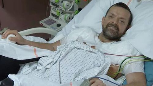 Unui bărbat de 48 de ani din Islanda i s-a făcut primul transplant dublu de brațe din lume, după ce o descărcare de 11.000 de volți i-a ars mâinile/ 50 de medici și asistenți s-au pregătit pentru intervenția chirurgicală