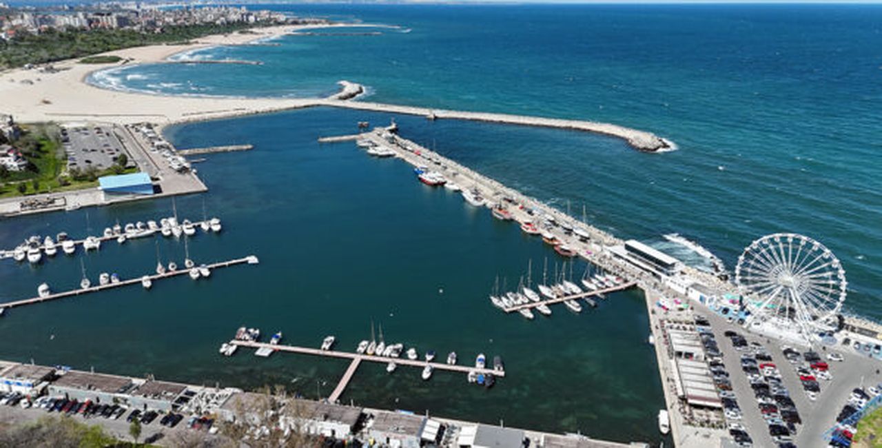Nicușor Dan, după 4 ore de discuții la Constanța despre drona explodată în Port: ”Dacă azi vom găsi o dronă în Portul Constanța vom acționa cum am acționat ieri” / Către constănțeni și turiști: Sunteți în siguranță pe litoral
