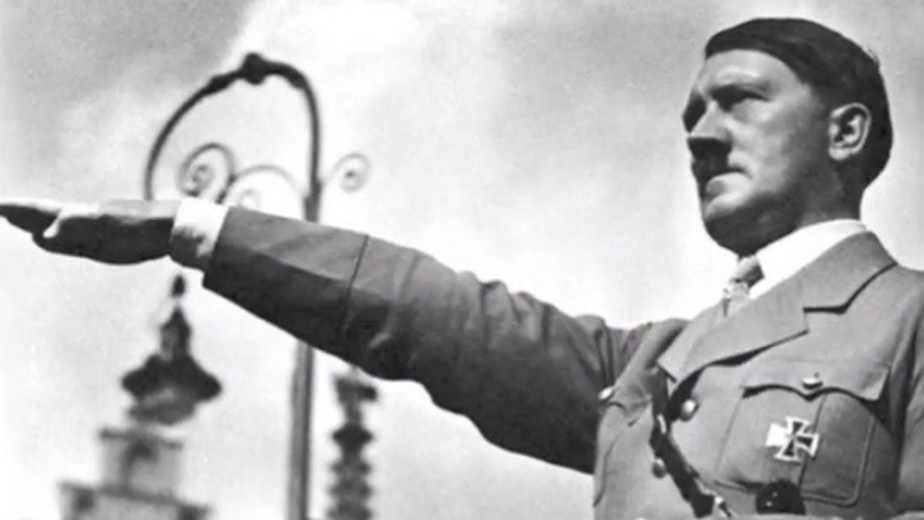 Un politician italian de extremă-dreapta, fost ministru al Apărării în guvernele lui Berlusconi, spune că salutul nazist este ”cea mai bună metodă de prevenire a transmiterii coronavirusului”