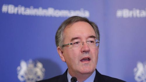 VIDEO: Ambasadorul britanic la București spune povestea celor mai valoroase obiecte pe care le deține: ouă încondeiate în Bucovina din 1985