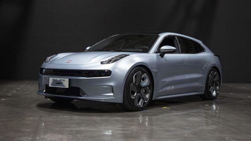 Retragerea Zeekr de pe bursă stârnește controverse între Geely și investitori din cauza subevaluării companiei