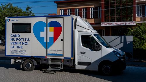 MedLife extinde proiectul Caravana cu Sănătate:  analize și consultații medicale gratuite în Timiș și Galați