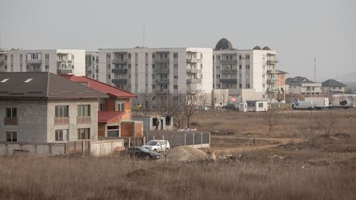 Statistică oficială: Vânzările de locuinţe au scăzut cu 4,3% în Bucureşti  în primul trimestru şi cu 4,9% în ţară față de anul trecut