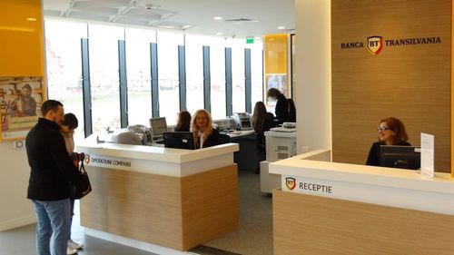 Banca Transilvania majorează unele comisioane, pentru populație și firme, de la 1 ianuarie
