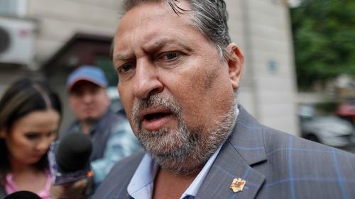 Avocatul Doru Trăilă, inculpat în dosarul Coldea, l-a dat în judecată pe denunţătorul Cătălin Hideg şi îi cere banii din contractul de asistenţă juridică / E vorba de jumătate de milion de euro