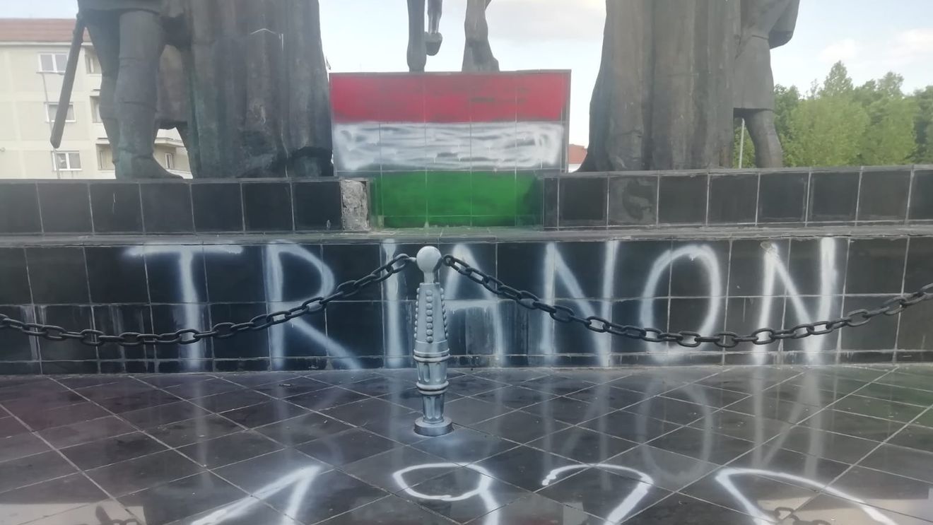Teatrul Naţional din Budapesta ridică un monument intitulat Trianonul Teatrelor Maghiare
