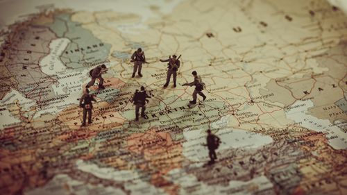 Rusia ar putea trimite „omuleţi verzi” pentru a testa fermitatea NATO, avertizează şeful serviciilor de informaţii germane