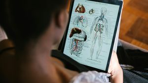 După o donaţie de un miliard de dolari, o şcoală de medicină din Bronx, New York, renunţă la taxele de şcolarizare / Banii, oferiți de o fostă profesoară