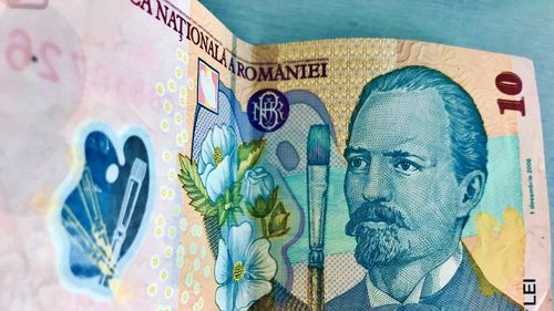 PSD anunță că guvernul va plăti elevii cu 10 lei pentru fiecare zi în care nu au absențe. Măsura apare drept "prioritară" din semestrul II