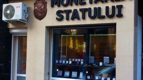 Cheltuielile cu salariile au explodat în 2024 la Monetăria Statului, structură condusă de aproape 15 ani de un fost electrician / Indemnizația lui Octavian Schen a ajuns la peste 680.000 de lei pe an, dublu față de salariul președintelui României / Anul trecut angajații au primit carne de porc și de curcan drept „avantaje în natură”