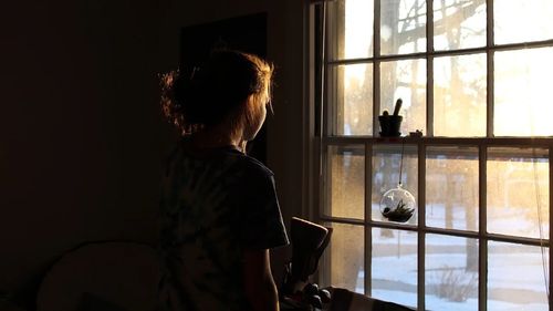 O tânără din Suceava, care a condus fără permis, condamnată să stea acasă, în weekend, timp de 6 săptămâni