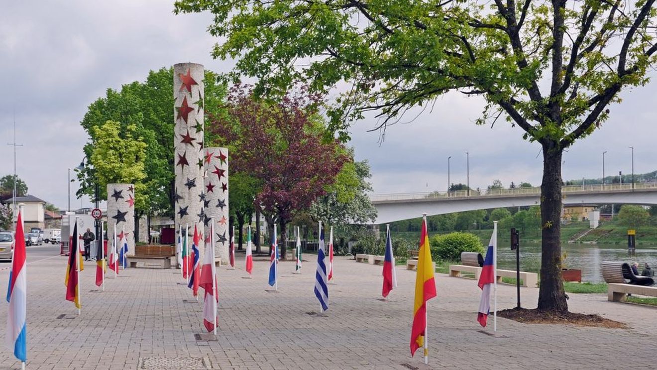 Parlamentul European a adoptat o nouă rezoluţie prin care solicită admiterea României şi Bulgariei în spațiul Schengen