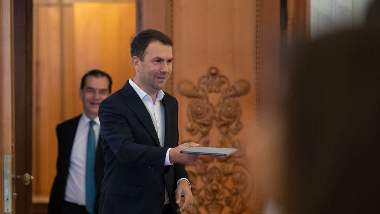 Cătălin Drulă: Ciocoiul Bode minte cum respiră pentru că simte că se strânge lațul / Nu veți găsi semnătura mea pe vreo așa-zisă anexă cu detalii tehnice / Din tot proiectul, până în prezent, Bode nu s-a preocupat decât de achiziția mașinilor, pe care le-a și dublat la număr