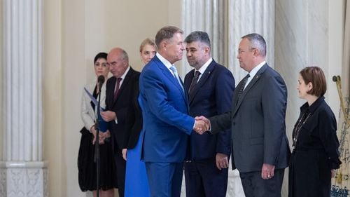 Președintele Iohannis: "Ştiu că mediatic este senzaţional că a zis X despre Y nu ştiu ce. În realitate, coaliţia funcţionează, Guvernul funcţionează/ Ambele partide încearcă să se profileze, este un lucru absolut natural în politică"