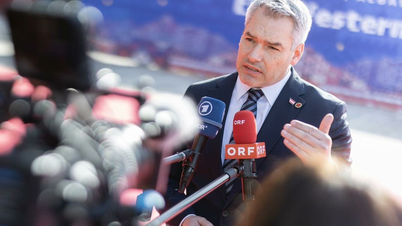 Cancelarul Austriei, înaintea Consiliului European: 20.000 de migranți ilegali care au ajuns în Austria au trecut prin România, iar Poliția română îi știe / Nehammer nu a prezentat sursa cifrelor