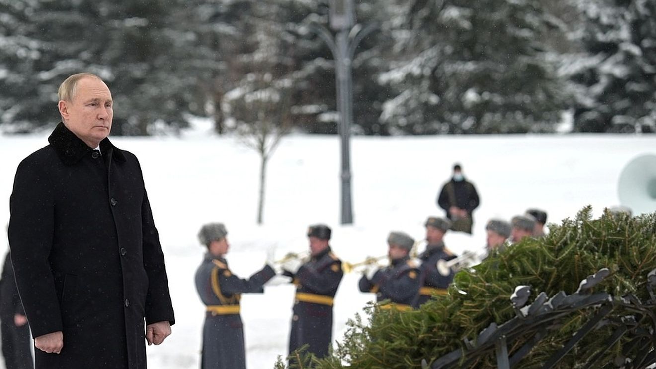 Un general rus, șeful unei asociații a ofițerilor din întreaga Rusie, îi cere lui Vladimir Putin să demisioneze și îl acuză pe președintele rus că încearcă să provoace un război cu Ucraina