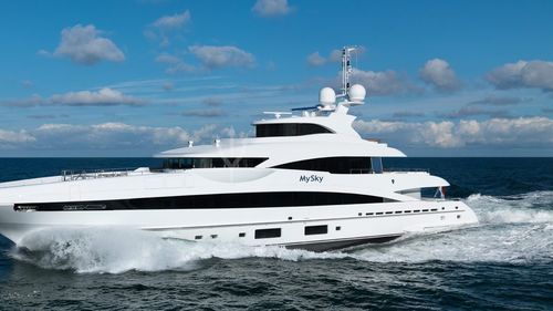 Un broker de iahturi de lux cu sediul în SUA scoate la vânzare un superiaht care ar aparține miliardarului rus Igor Kesaev pentru suma de 29,5 milioane de euro