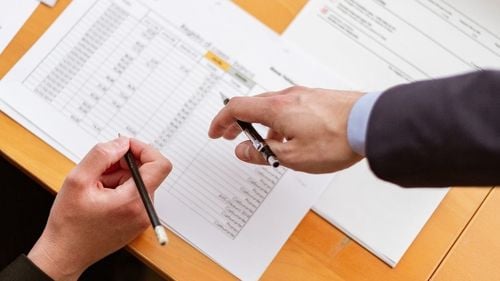 A fost prelungit termenul până la care universitățile pot depune cereri pentru înființarea de consorții regionale de învățământ dual de câte 21 de milioane de euro fiecare