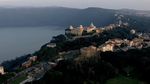 VIDEO Locul unde Papa își petrece concediul / Următoarele săptămâni le va petrece la Castel Gandolfo, lângă Roma / E destinația sa pentru tenis și înot