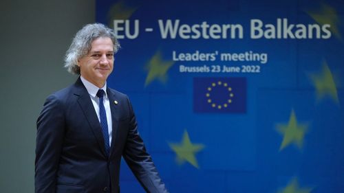 Premierul sloven, în centrul unei controverse privind arestarea unor spioni ruși