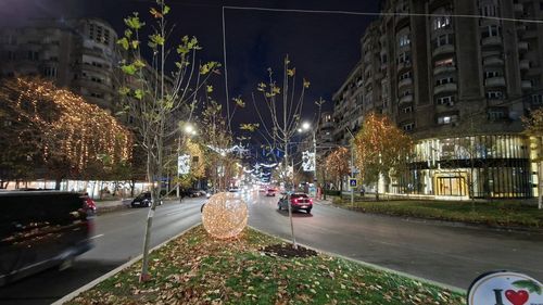 VIDEO Sectorul 3: Primul an în care au fost împodobite și bulevardele cu luminiţe, nu doar parcurile