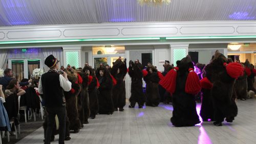 Lansarea proiectului ,, Jocul ursului – emblemă a Văii Trotușului / Tradițiile populare – vibrația culturală a Văii Trotușului”