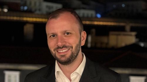 Cosmin Grossu Sterea, noul președinte al Tribunalului București, unde activează propriu-zis de doar 3 trei săptămâni / N-a mai condus instanțe anterior / A făcut Dreptul la Academia de Poliție / Se opune reformei Bolojan în Justiție