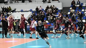 Volei masculin: Rapid Bucureşti, noua câştigătoare a Cupei României, după finala cu Steaua Bucureşti