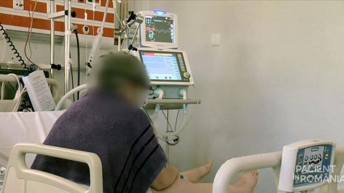 Calvarul celor două femei infectate cu coronavirus care de o săptămână dorm în șezut: „Eu nu mai rezist. N-am aer!”