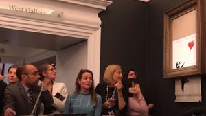 Pictura tăiată a lui Banksy este scoasă la licitație / Prețul ar putea depăși 8 milioane de dolari