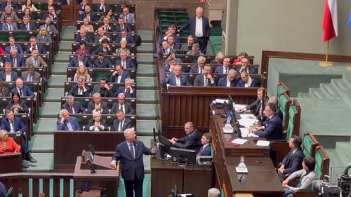 Șeful organismului public de supraveghere al mass-mediei din Polonia a fost demis de Parlament din cauza legăturii cu actuala opoziție - fosta putere