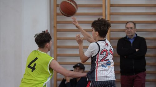 Ministerul Educaţiei anunţă că elevii care au obţinut premii la competiţiile sportive internaţionale vor fi premiaţi de către Federaţia Sportului Şcolar şi Universitar