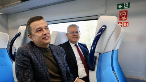 Grindeanu: N-am mers cu avioane private pe banii statului şi n-am mers pe banii altcuiva. Ce fac eu în viaţa mea privată e problema mea. Dacă organele judiciare consideră necesar, prezint facturile /  Ce spune despre Laura Vicol