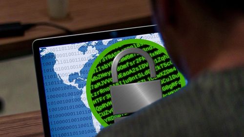 Un site de găzduire pentru ransomware care a ajutat infractorii să colecteze răscumpărări în bitcoin a fost confiscat, iar fondatorul său inculpat în SUA
