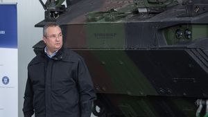 Nicolae Ciucă, de Ziua NATO: Pentru a garanta securitatea tuturor cetăţenilor noştri vom depune toate eforturile pentru ca prezenţa militară aliată şi americană să fie sporită si consolidată
