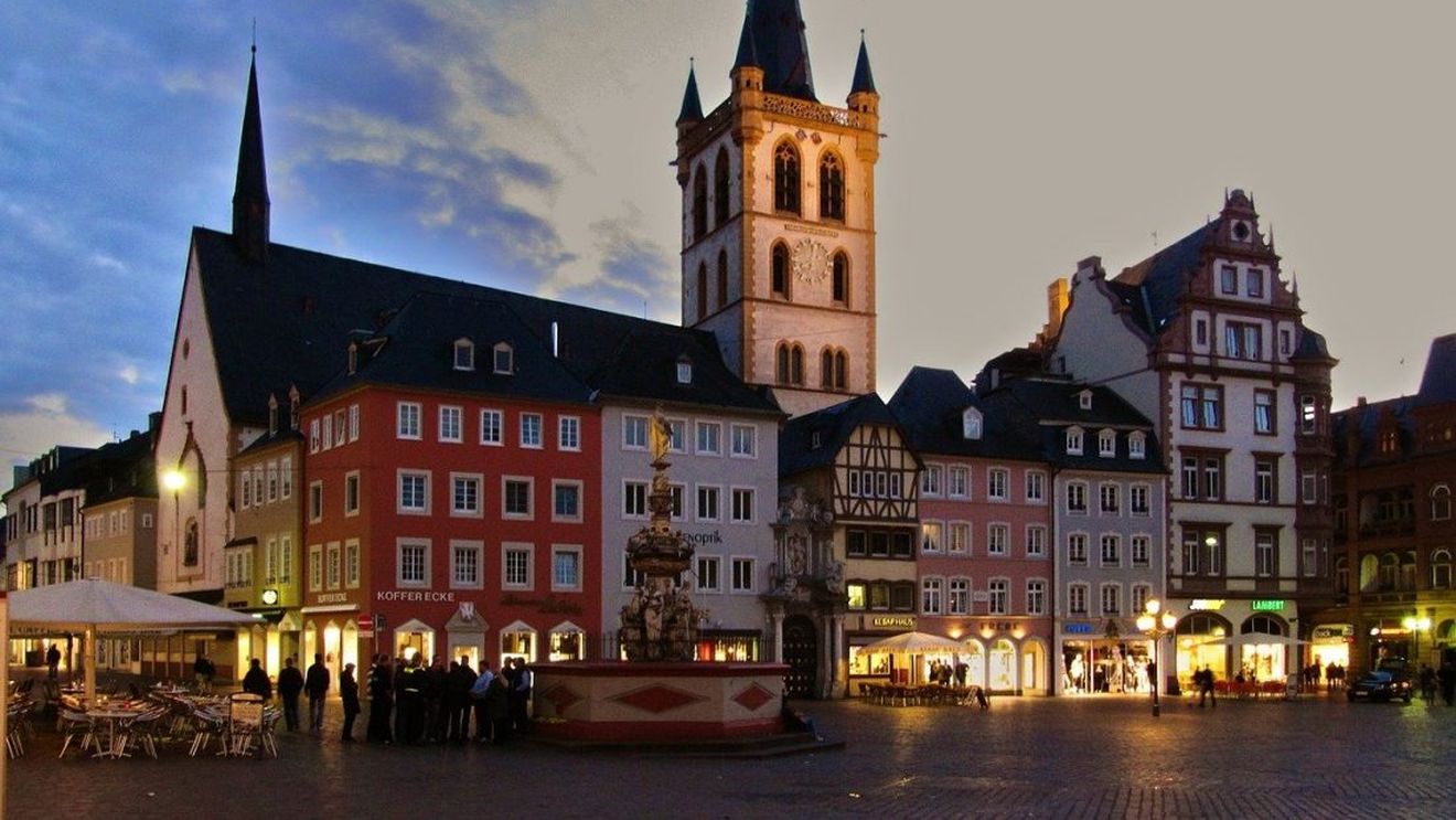 Cel puțin doi morți în Germania după ce o mașină a intrat pe o zonă pietonală din orașul Trier. Șoferul a fost arestat