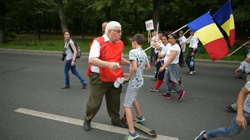 S-a semnat contractul pentru construcția Unităților 3 și 4 ale Centralei Nucleare Cernavodă. Cel mai mare proiect din energia României de după Revoluție