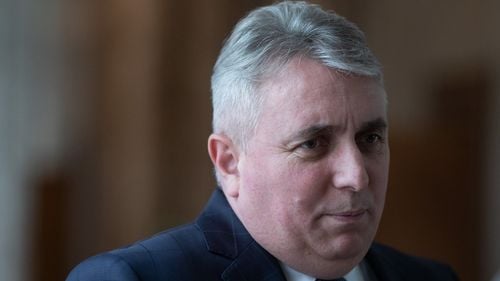 OFICIAL Decizia Consiliului de Etică în cazul cărții publicate de Lucian Bode în baza tezei de doctorat “viciate” de plagiat: “Nu este plagiată, dar conține un număr mare de greșeli de citare”