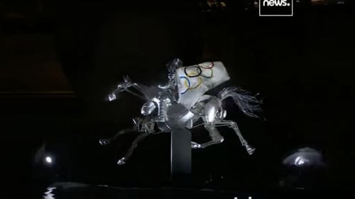 Spectaculosul cal metalic de la ceremonia de deschidere a JO de la Paris va fi expus la Versailles