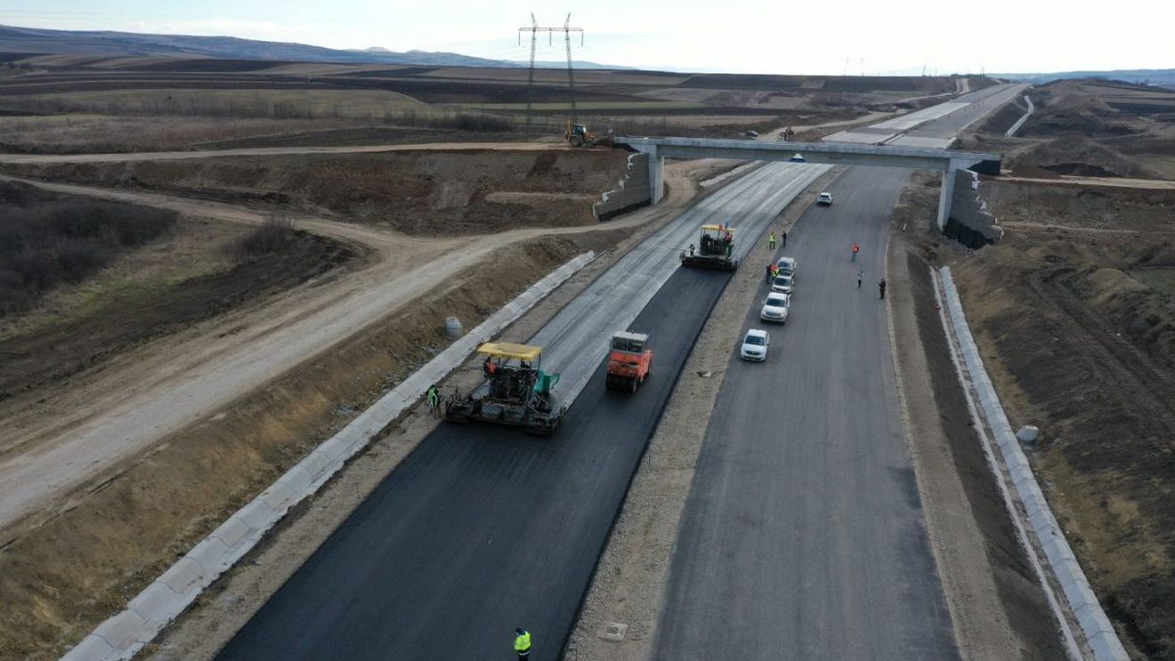 Șeful Companiei Naționale de Autostrăzi:  Bugetul pentru anul 2023 a fost de 12,7 miliarde lei, bani pe care i-am cheltuit în totalitate / Absorbţia fondurilor europene a ajuns la 114,64%