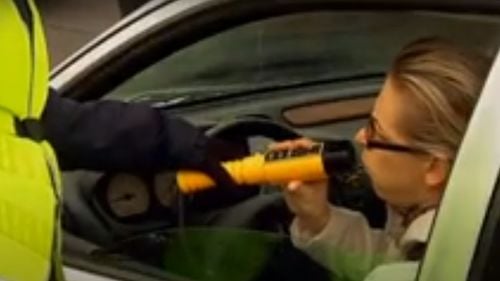 Polonia: O lege care impune în mod automat o interdicție de conducere pe viață în cazul recidiviștilor care conduc în stare de ebrietate este neconstituțională