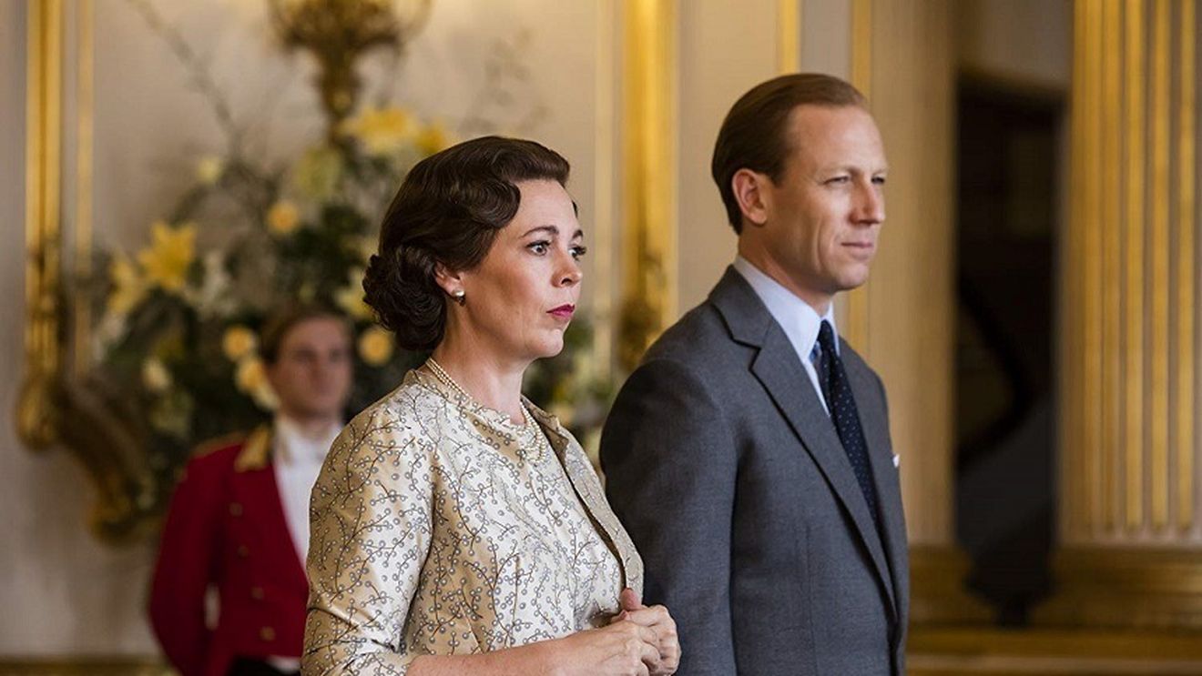 Un istoric britanic susţine că serialul „The Crown” transmite un mesaj republican subversiv